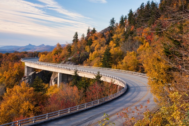 12 Breathtaking Scenic Roads That Will Make You Gasp in Amazement